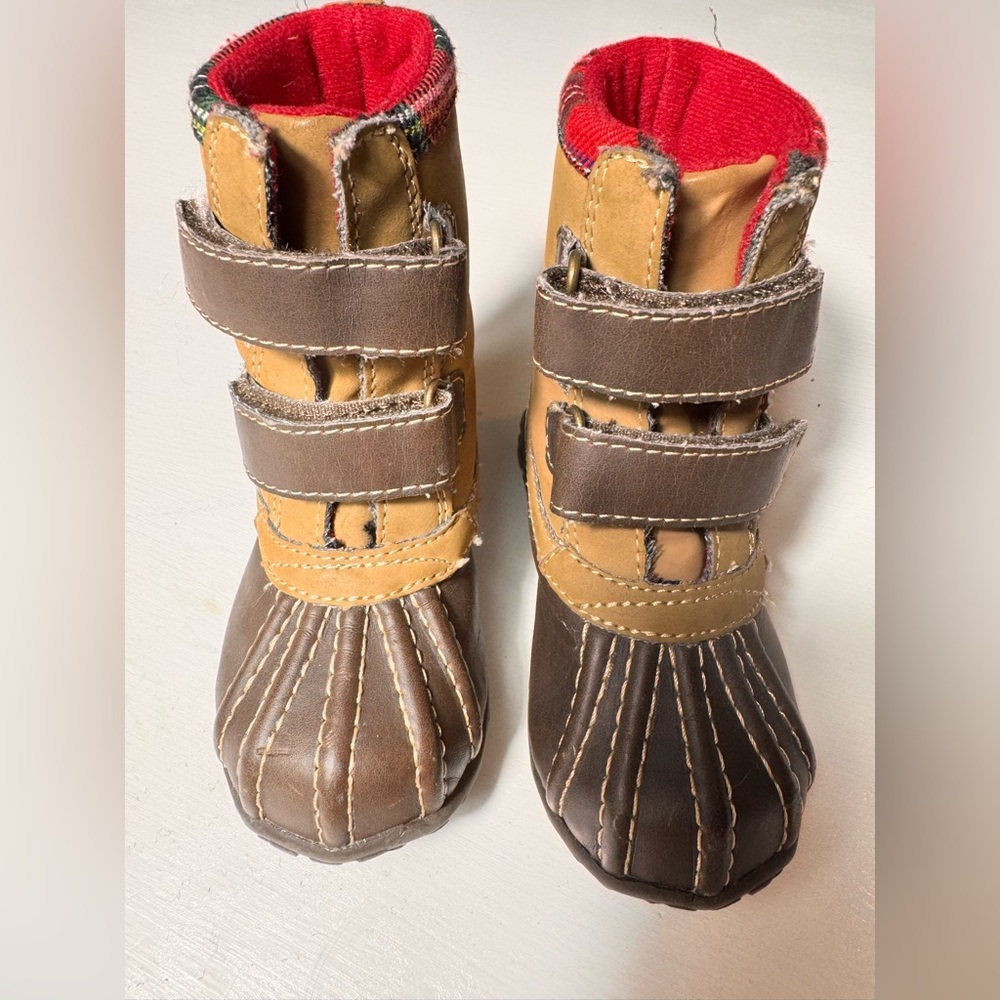 GAP Duck Boots Infant Toddler Sz 6 Baby Boy Brown Red Tartan Plaid Tan Brown